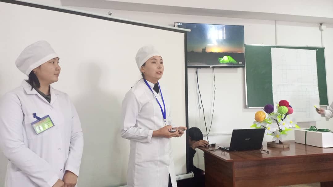 Каракольский медицинский колледж им.акад.И. Ахунбаева